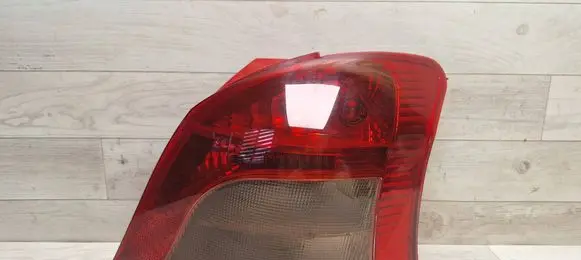 Toyota Yaris Rear/tail lights