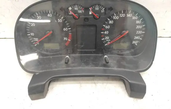 Volkswagen Golf IV Speedometer (instrument cluster) 1J0919881B