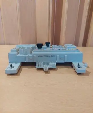 Volvo S40 Fuse module 30728906