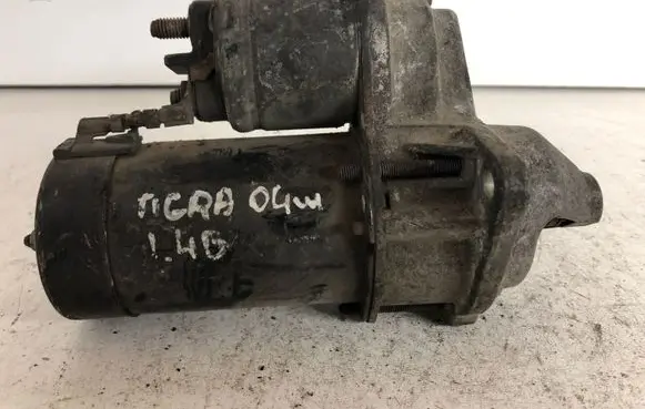 Opel Tigra B Starter motor 09115192