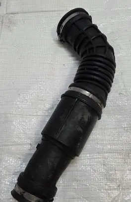 Opel Mokka Air intake hose/pipe 95134944