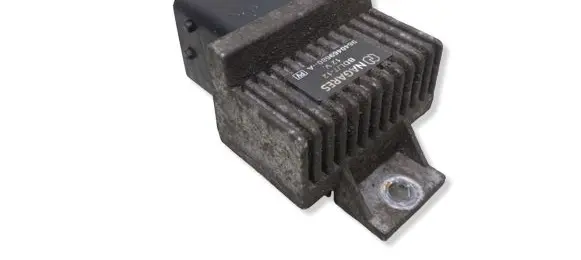 Opel Vivaro Glow plug pre-heat relay 9640469680A