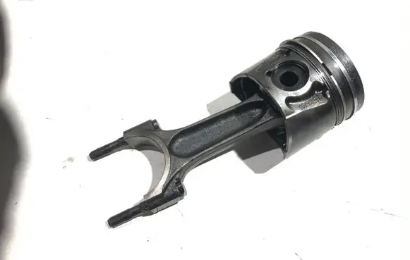 Peugeot 308 Piston with connecting rod 169 1295 085190