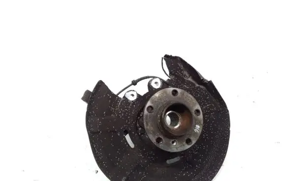 BMW 5 F10 F11 Rear wheel hub spindle/knuckle 6796100