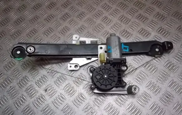 Volvo S60 Front door electric window regulator 