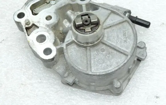 Opel Insignia B Vacuum pump 12673905 12673203 12678247
