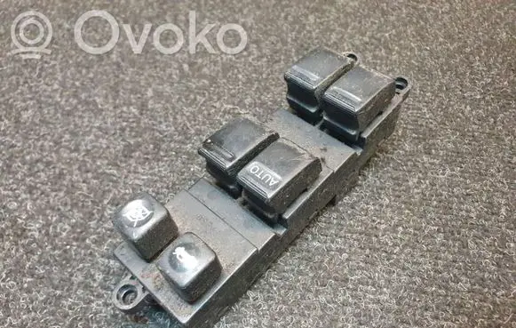 Nissan Primera Electric window control switch 25401AV640 C8DD702N 171104N1