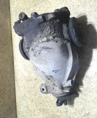 Mercedes-Benz E W124 Rear differential 327
