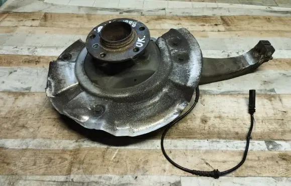 BMW 7 F01 F02 F03 F04 Front wheel hub