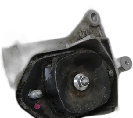 Engine mount vacuum valve
