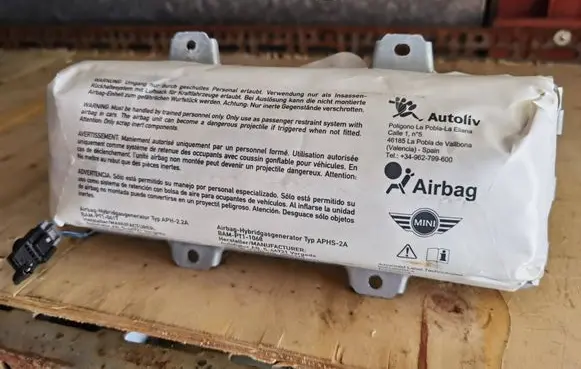 Mini One - Cooper Coupe R56 Passenger airbag 275573502 RG23155105 20082550392S