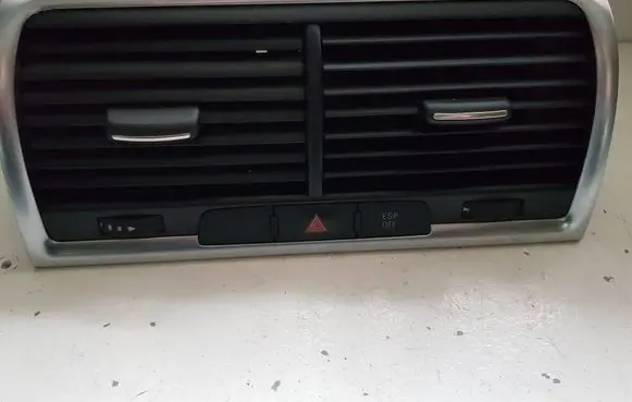 Dash center air vent grill