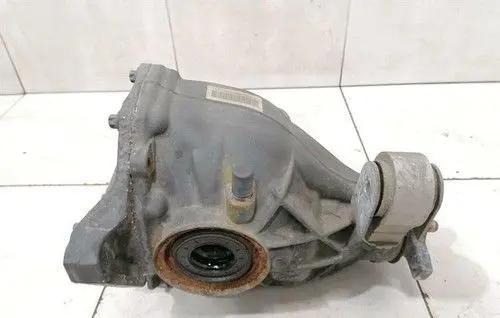 Mercedes-Benz CLA C117 X117 W117 Rear differential/diff mount bracket A2073500314