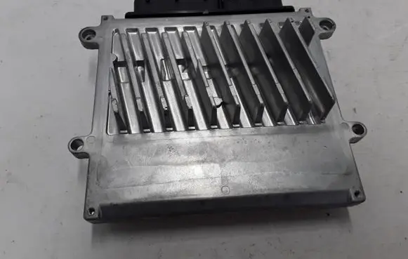 Volvo XC90 Engine control unit/module