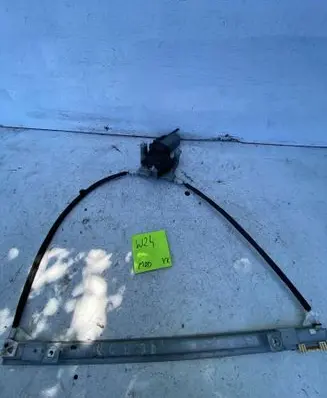 Renault Clio II Front door window regulator with motor 113022