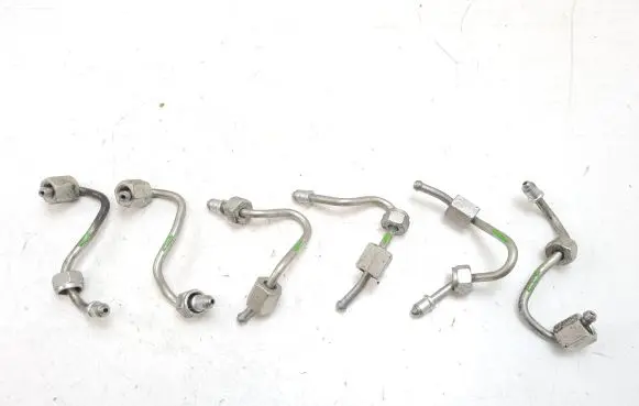 Fuel injector supply line/pipe
