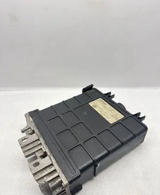 Volkswagen PASSAT B4 Engine control unit/module 037906025 5WP4154 144294