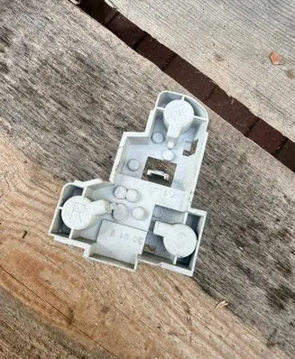 BMW 3 E46 Tail light bulb cover holder 6900472