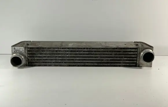 BMW 5 E60 E61 Intercooler radiator 7795823 779582301 1751779582301