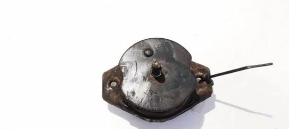 Volkswagen Transporter - Caravelle T4 Engine mount bracket