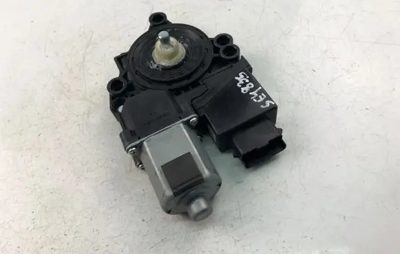 KIA Ceed Front door window regulator motor 83450A2010