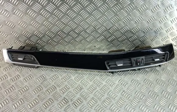 BMW X2 F39 Dashboard glove box trim 9332456