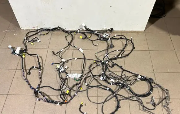 Nissan Pulsar Panel wiring 240143ZL4C5 1446 OPER03176