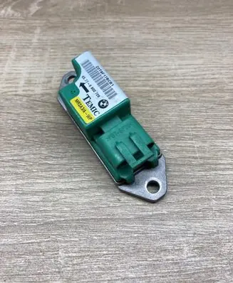 BMW 5 E39 Airbag deployment crash/impact sensor 6900728