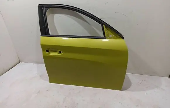 Peugeot 208 II Front door 9829810480