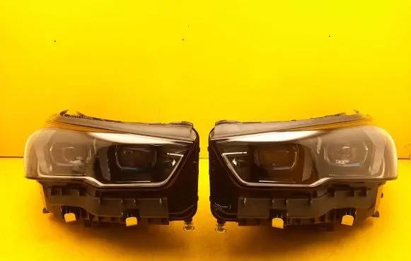 BMW 5 G60 Headlight/headlamp 5A798D2 5A798D1
