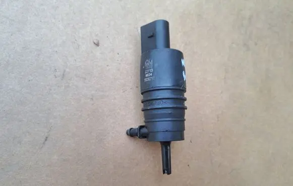 Mercedes-Benz Sprinter W906 Windscreen/windshield washer pump 23113