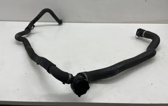 BMW 2 F45 Engine coolant pipe/hose 8609206