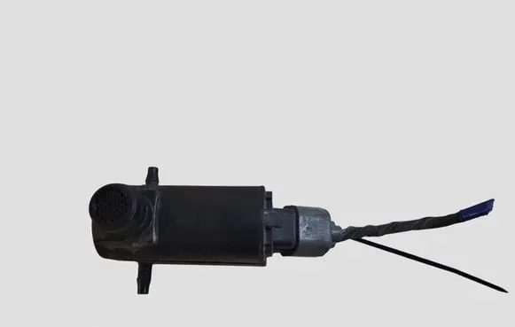 KIA Carens II Windscreen/windshield washer pump