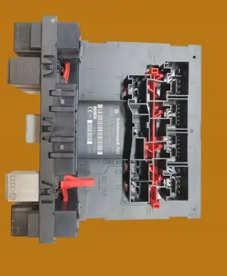 Volkswagen Touran I Other control units/modules 1K0937049K