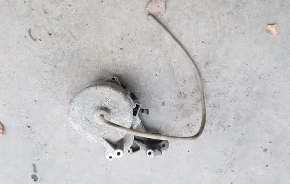 Ford Fiesta Fuel filter housing 