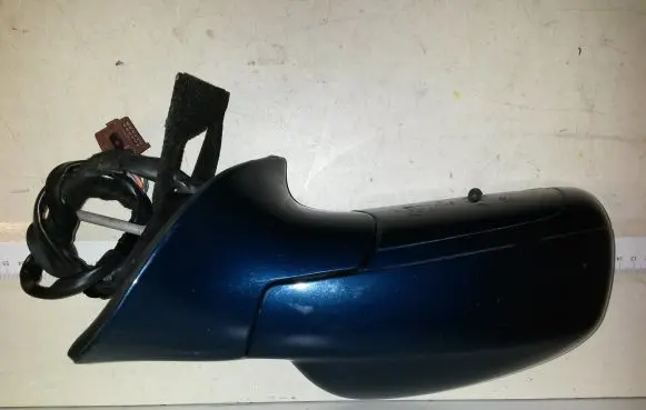 Front door electric wing mirror