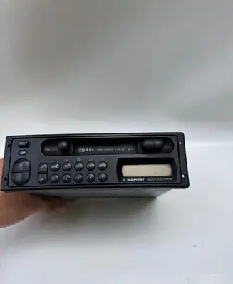 BMW 5 E34 Radio/GPS head unit trim BP7520W5858677 7647520310 BP7520H5858677