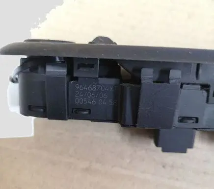 Peugeot 407 Electric window control switch 96468704XT