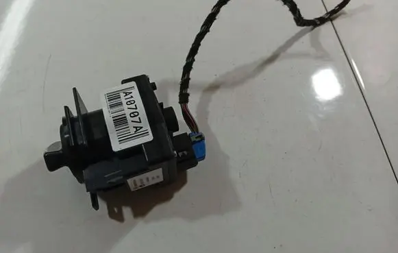 Mercedes-Benz B W245 Light switch 1695451304