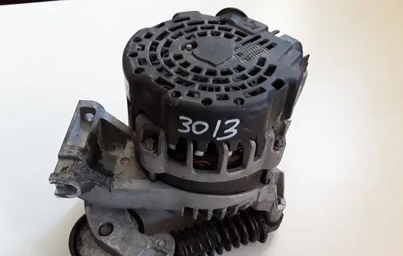 KIA Ceed Generator/alternator 373002U200