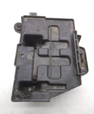 Battery tray