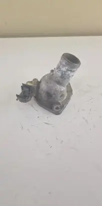 Mitsubishi L200 Thermostat housing 