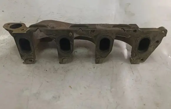 Suzuki Grand Vitara II Exhaust manifold 8426549 35F5N5717