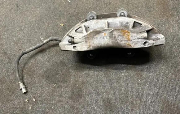Chevrolet Camaro Front brake caliper B9880000