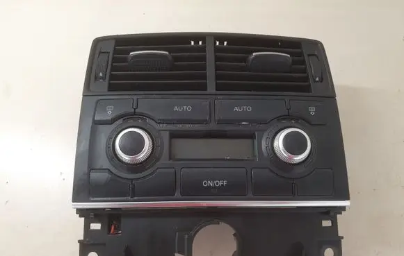 Audi A8 S8 D3 4E Climate control unit 4E0919158 4E0819203B