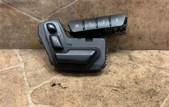 Mercedes-Benz GL X166 Seat control switch A1669053900