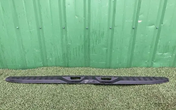 Mercedes-Benz Sprinter W906 Tailgate trim 9066860074