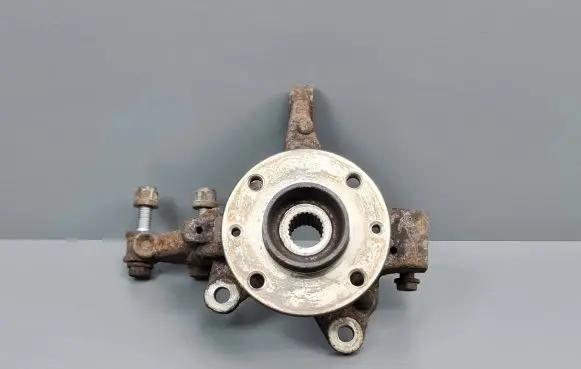Dacia Sandero II Front wheel hub