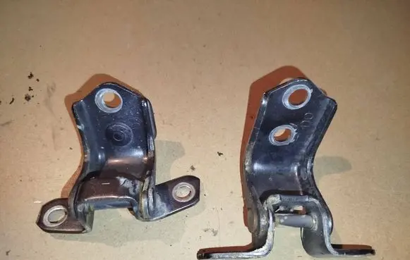 Mazda 3 II Rear door hinge set 38R