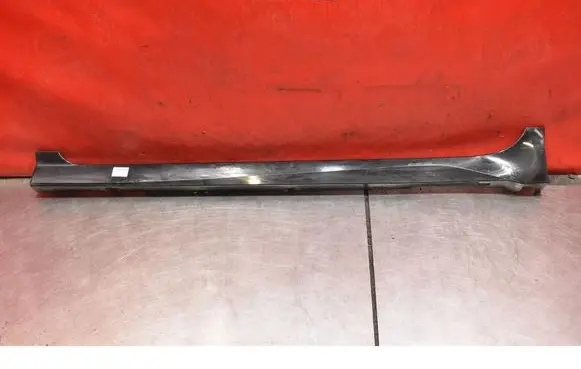 Nissan Leaf I (ZE0) Front sill (body part) 